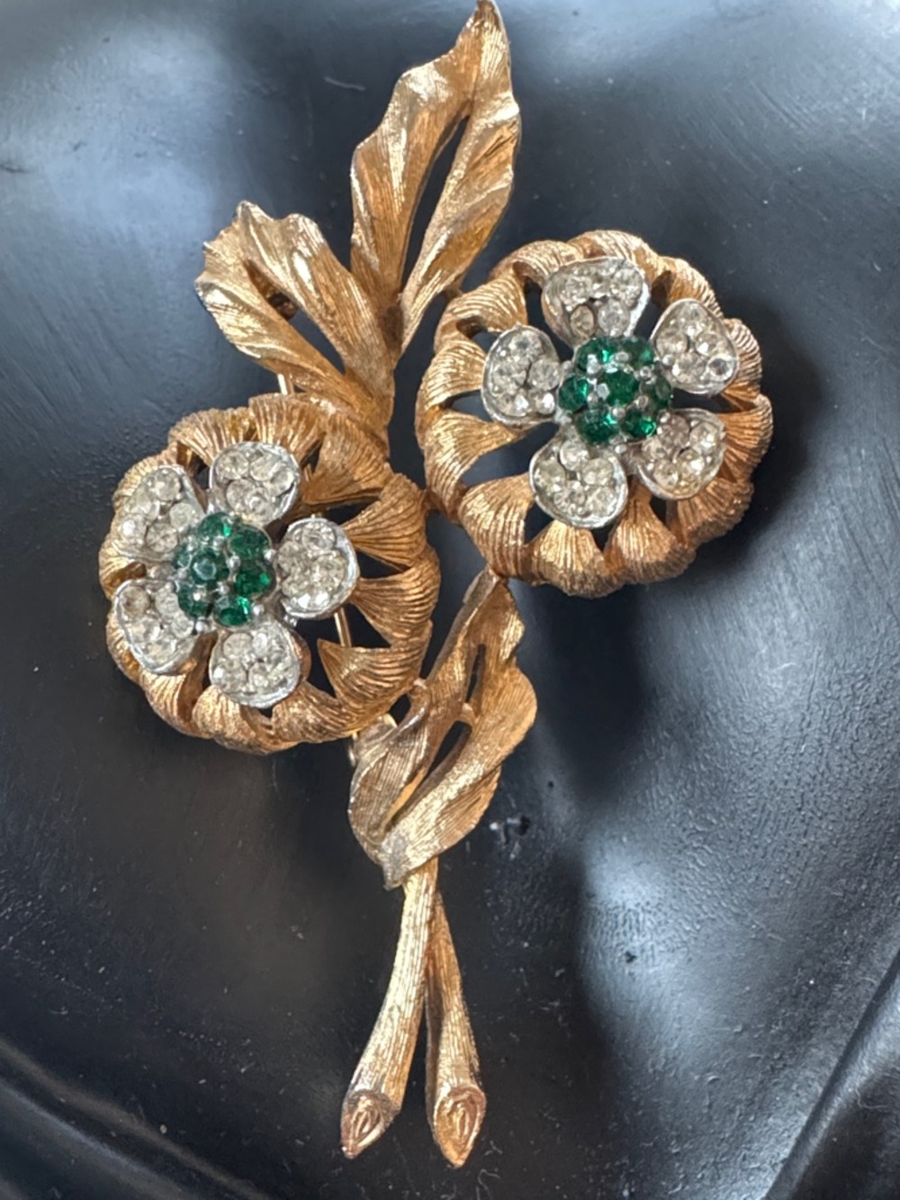 Beautiful Vintage Gold-Tone Floral Brooch with Clear and Green Crystals -